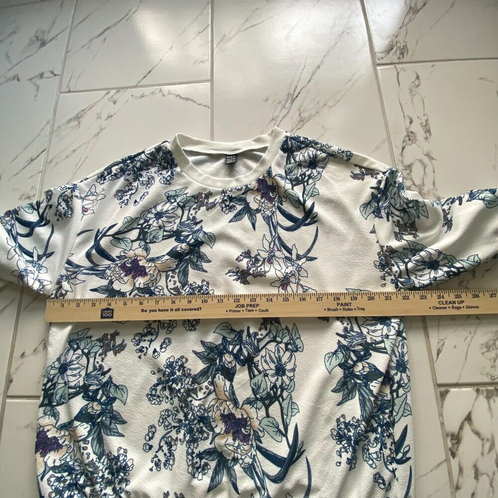 SHEIN Womens XL White Blue All Over Floral Print Crewneck Sweatshirt Pullover - Picture 6 of 10